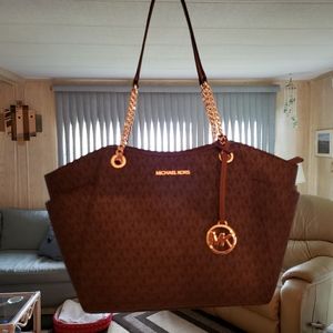 Michael Kors purse